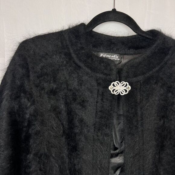 Vintage Venesha 80% angora formal overcoat jacket brooch closure LG luxury - Picture 2 of 7